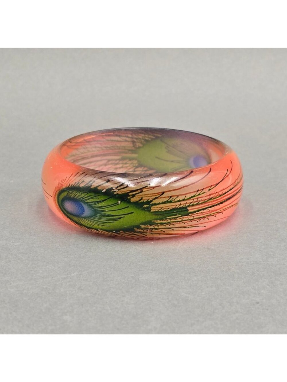 Vintage Lucite Peacock Feather Bangle Bracelet Pink Painted Retro Statement 60s - Picture 4 of 11